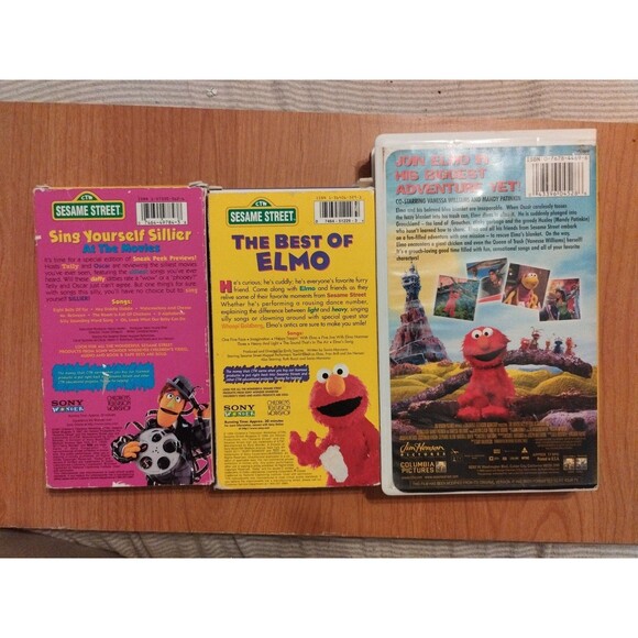 Lot of 3 Sesame Street VHS - Elmo in Grouchland, Best Of Elmo - Picture 2 of 7